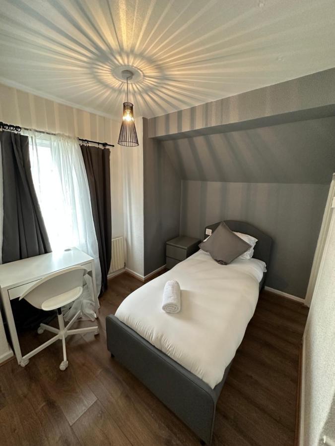 Lovely Spacious 3 Bedrooms House 伯明翰 外观 照片